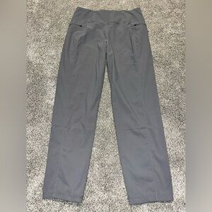 Women’s medium mountain hardware gray travel hiking pants euc